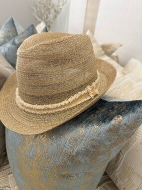 Women’s Gold Metallic Fedora Hat